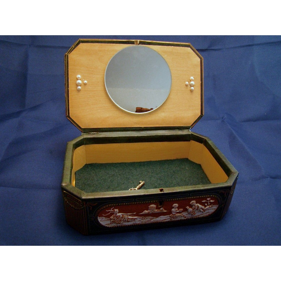 Vintage Jewelry Box with lock