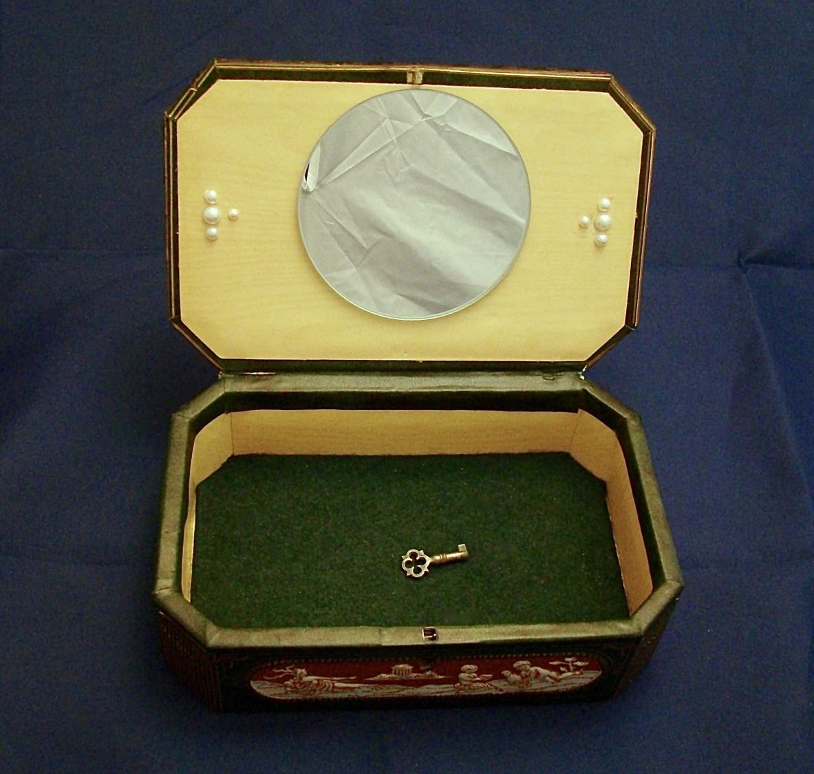 Vintage Jewelry Box with lock