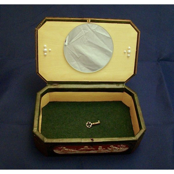 Vintage Jewelry Box with lock