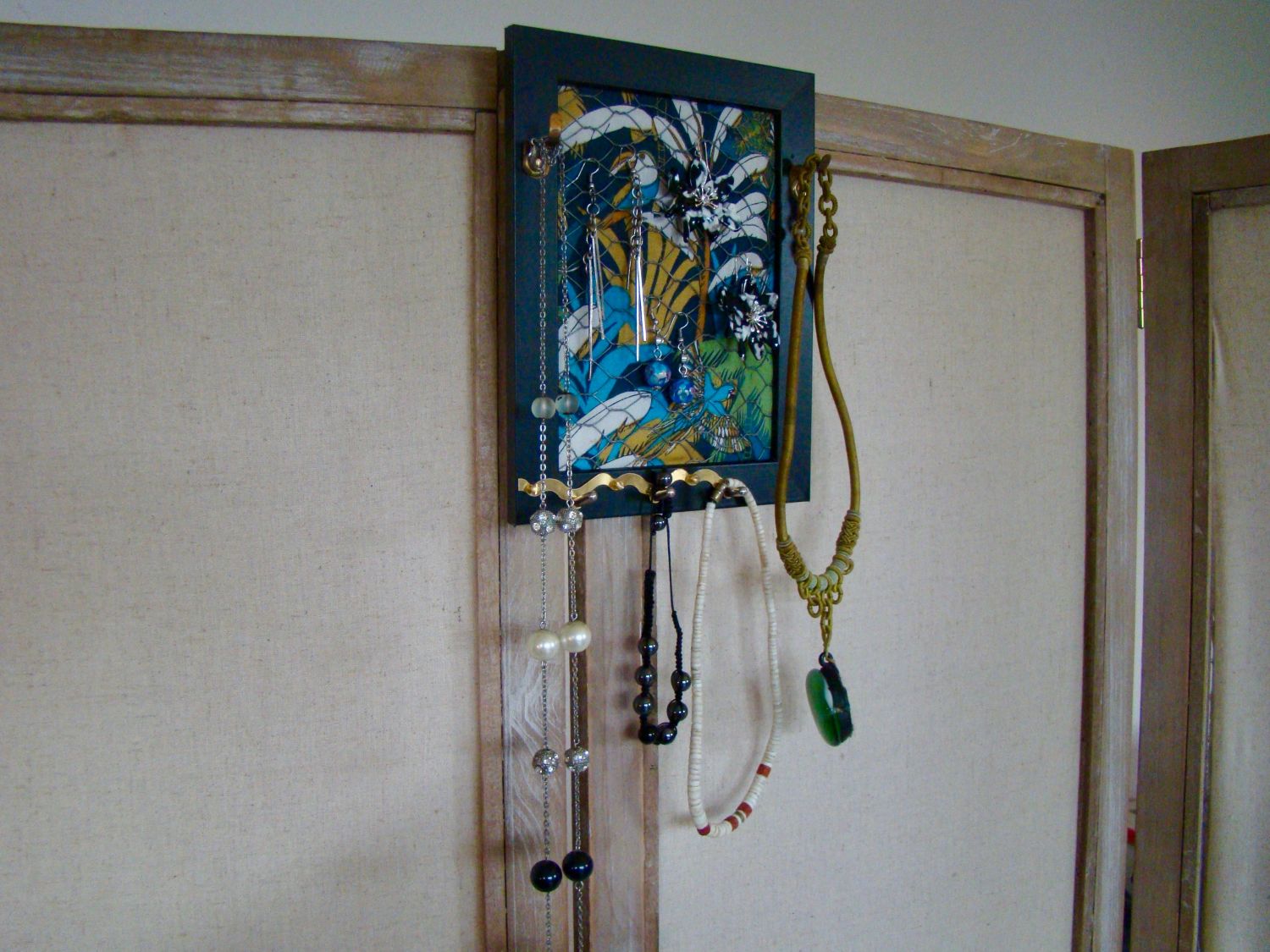 Jewelry frame upcyling