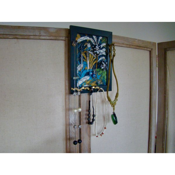 Jewelry frame upcyling