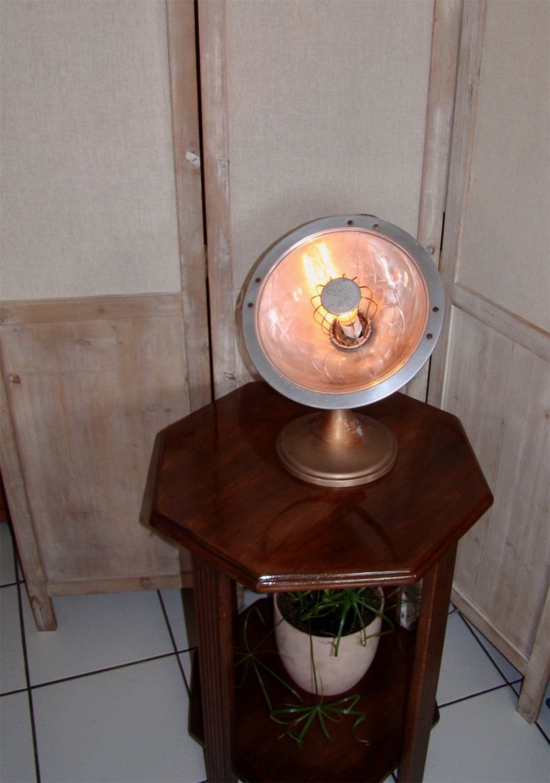 Old heating lamp CALORS 