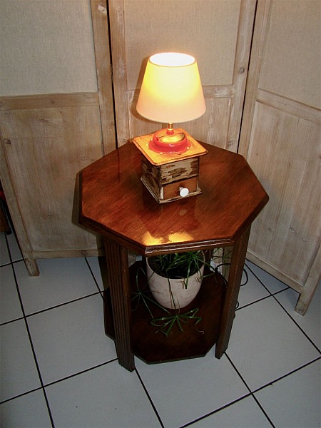 Old red coffee grinder lamp 