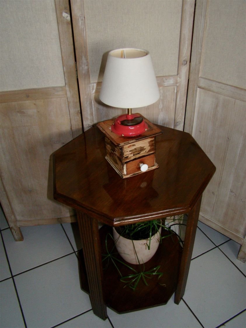 Old red coffee grinder lamp 