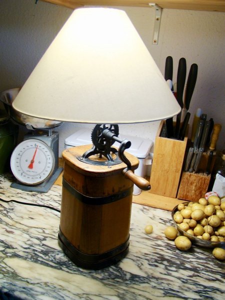 Lampe Baratte &agrave; beurre ancienne 
