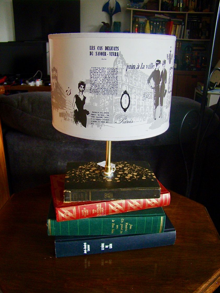 Antique book lamp, Paris's