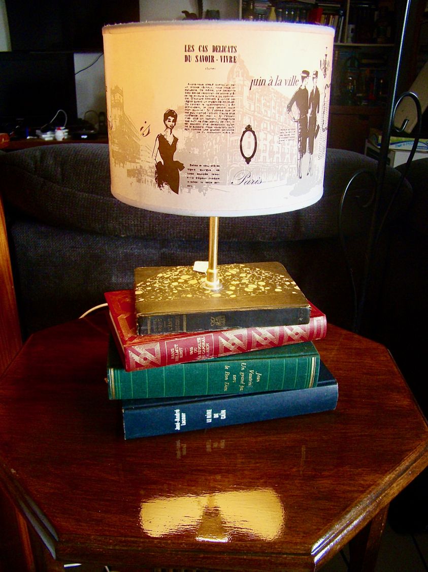 Antique book lamp, Paris's