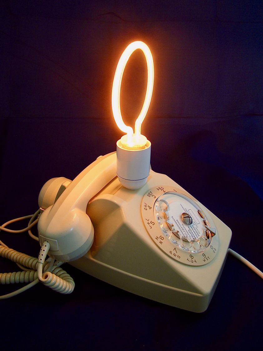 Dingo phone lamp, white neon!