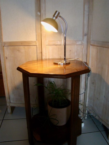 Small desk lamp at mini price