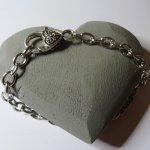 Bracelet silver plated chain big heart clasp 20 cm