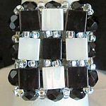 Tila Black & White Square Ring Kit