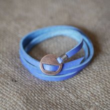 Blue leather bracelet triple adjustable turn