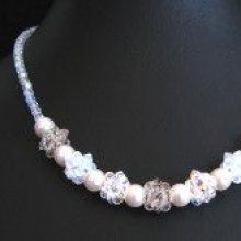 Instructions for Cristalia pearl necklace