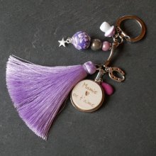 Keychain cabochon wood engraved parma pompon