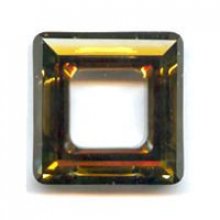 Square 4439 20mm Crystal Tobacco