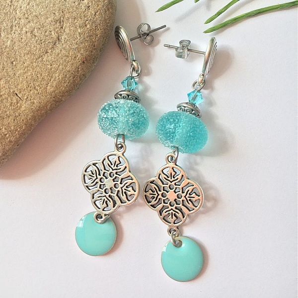 earrings with pearl effect sweet blue truquoise sky glass hand spun