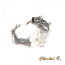 Silver guipure bracelet and its painted white silk flower customizable as a hairband