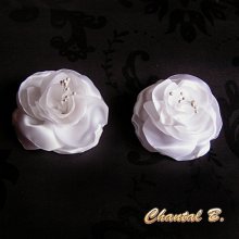 clips wedding shoes white satin flower and white pistils wedding accessory ceremony evening