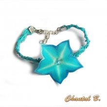 Turquoise lace guipure bracelet and its painted turquoise silk flower