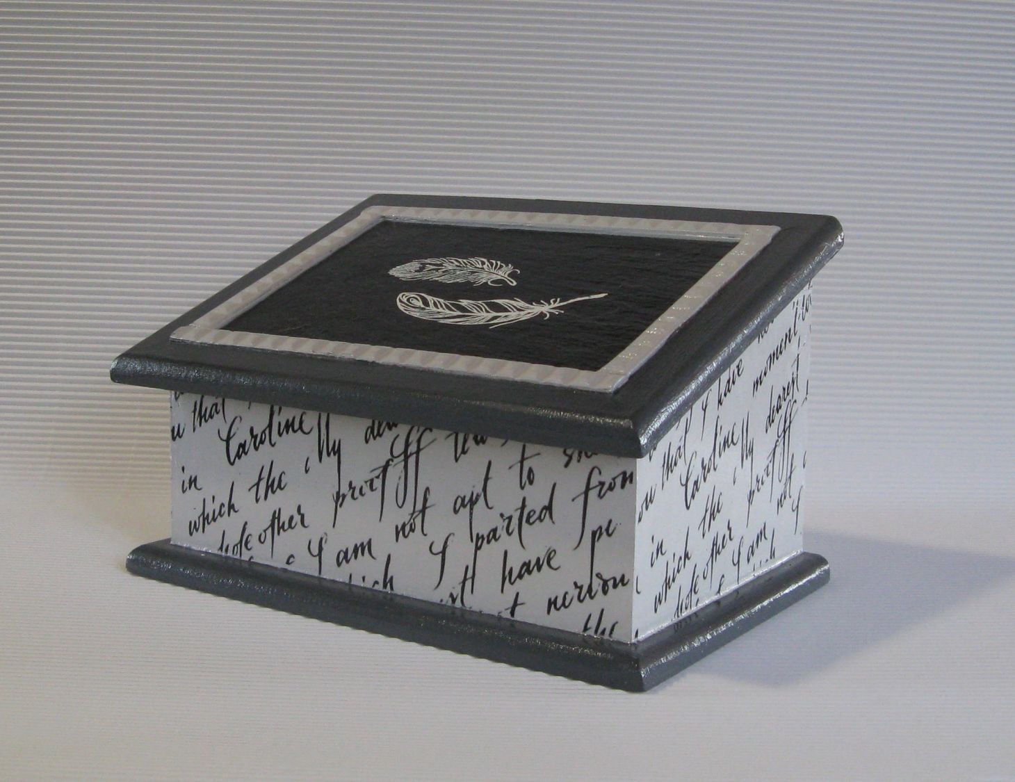 Slate and wood box with feathers, Unique creation