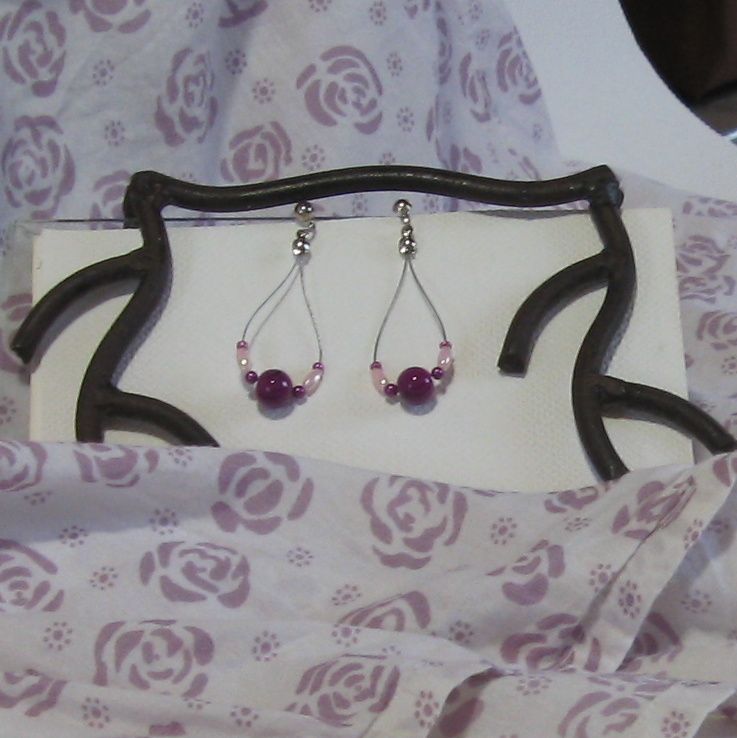 Creole style earrings in pink and purple beads, handmade creation