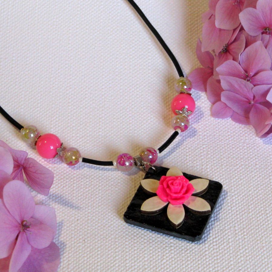 Slate Necklace for Woman with Fuchsia and Ecru Flower, Unique Creation