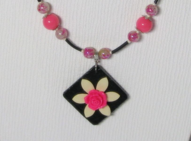 Slate Necklace for Woman with Fuchsia and Ecru Flower, Unique Creation