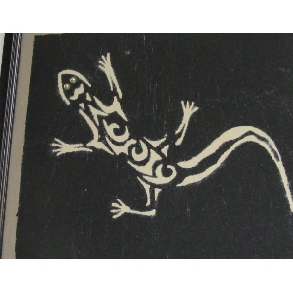 Animal painting Lizard Enamelled ivory color on Slate, Unique Creation