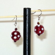 Boucles d'oreille violet et blanc