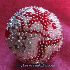 Pearl bauble for the Christmas table