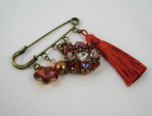 Swarovski pompon brooch