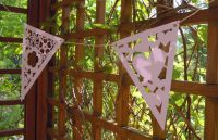 Paper pennant streamer