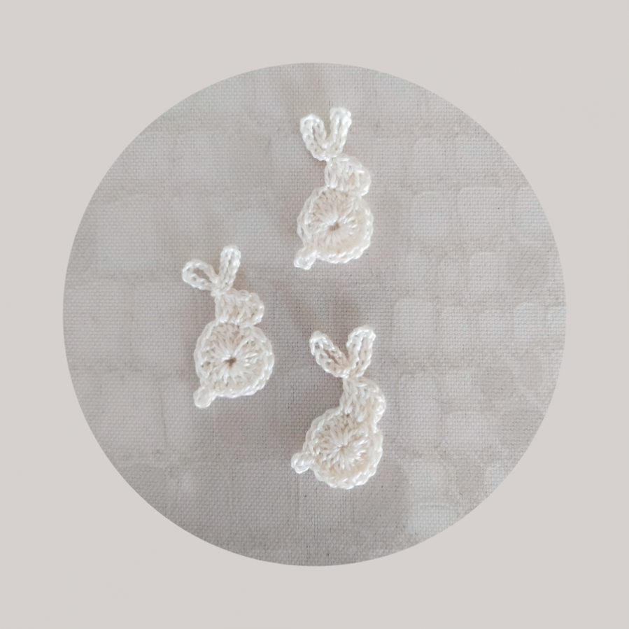 Little Rabbit Appliqué "White