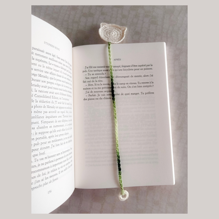 Large Bookmark "Cat