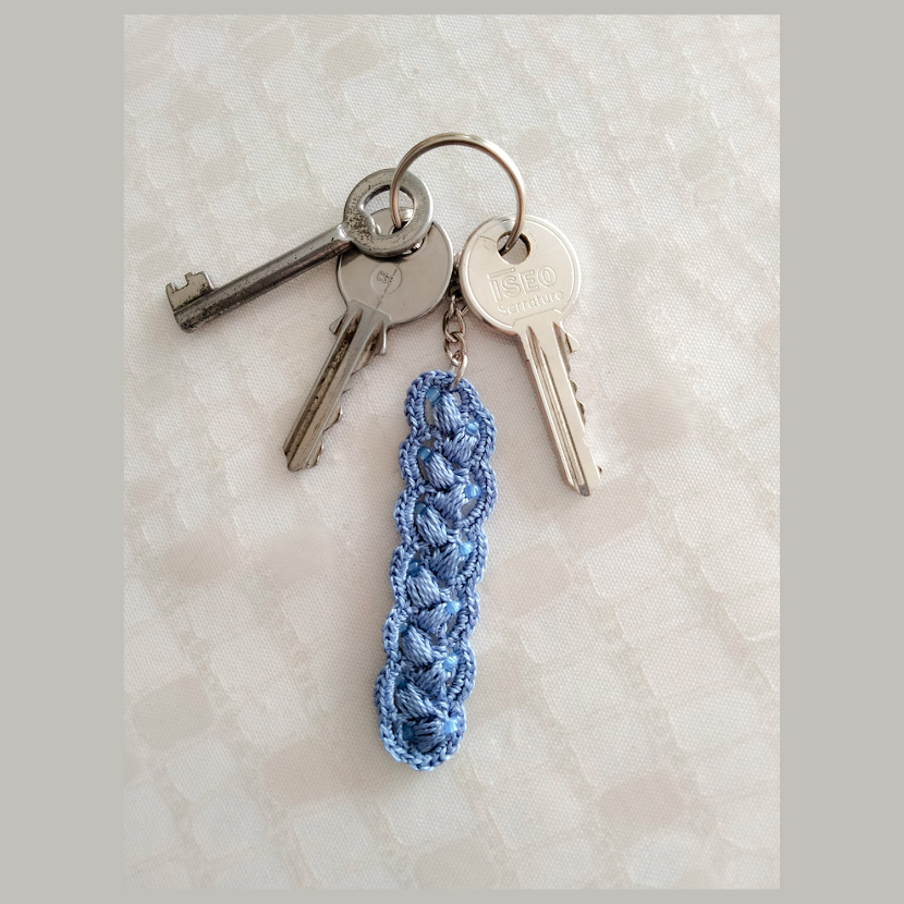 Lavender" key ring - transparent beads