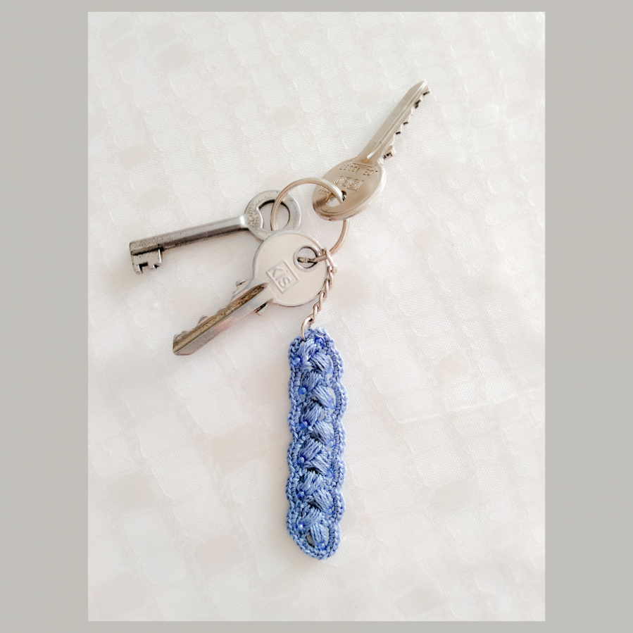 Lavender" key ring - pearly beads