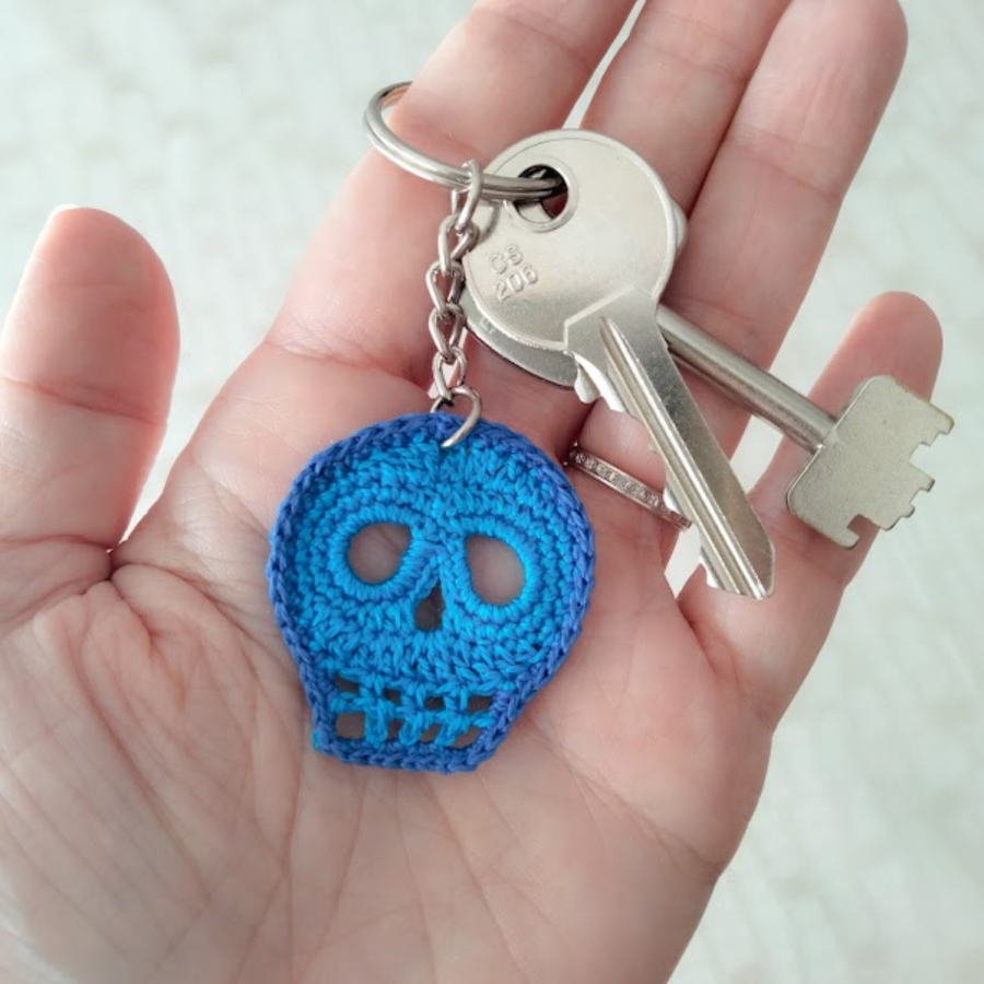 Keychain "Death's Head" Electric Blue