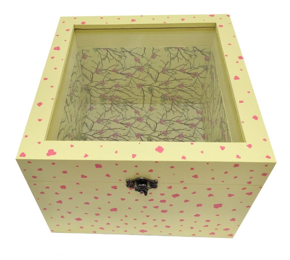 Wooden box and its glass lid. Model : yellow sakura