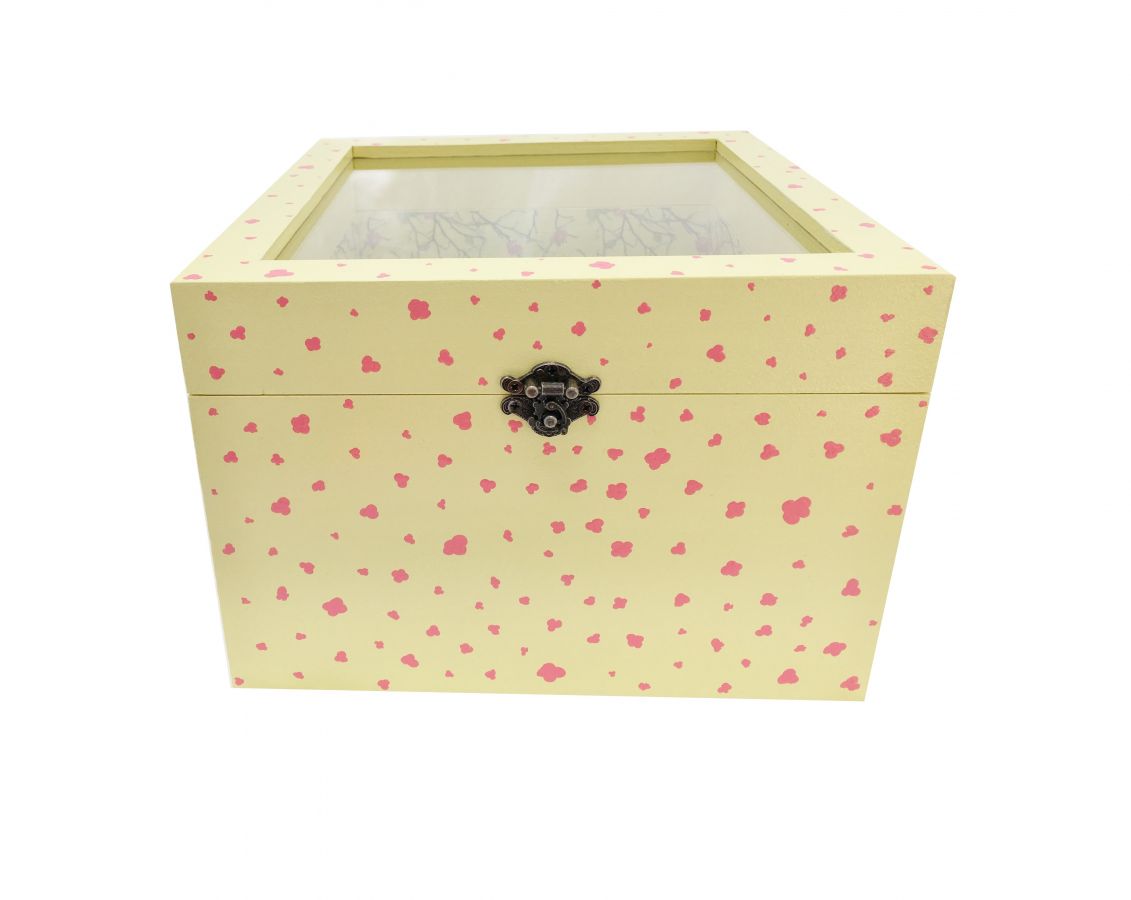 Wooden box and its glass lid. Model : yellow sakura