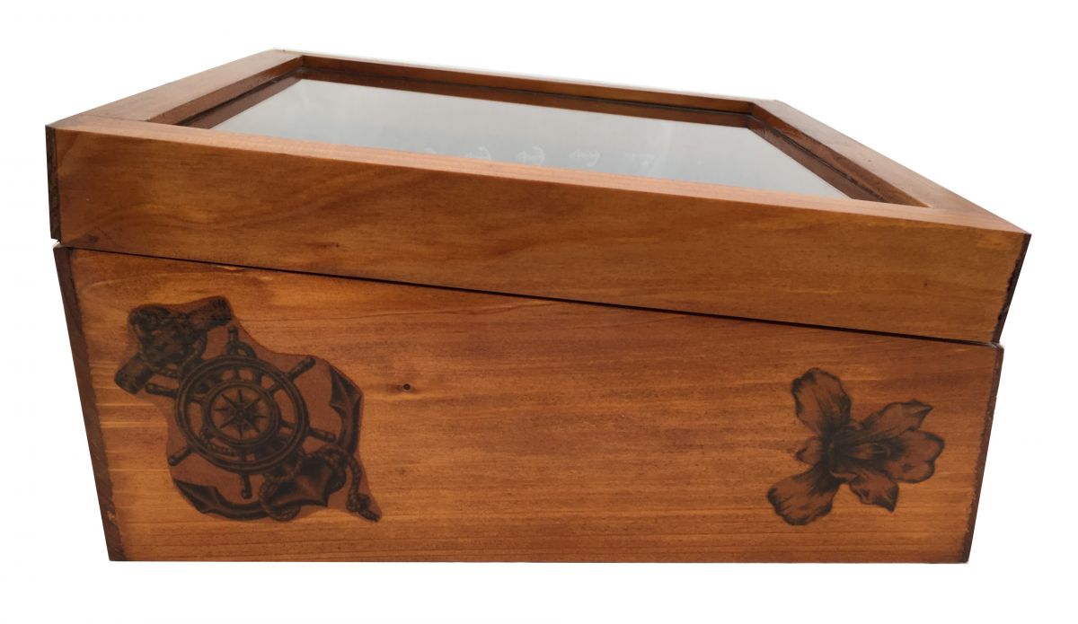 Wooden box inclined and its glass lid. Model: marine anchor.