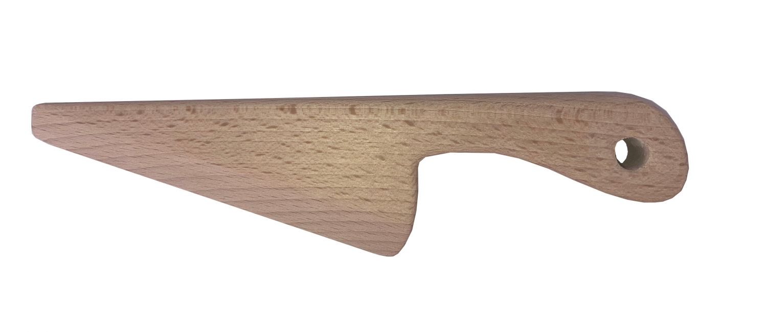 Beech wood knife and its cutting board for children