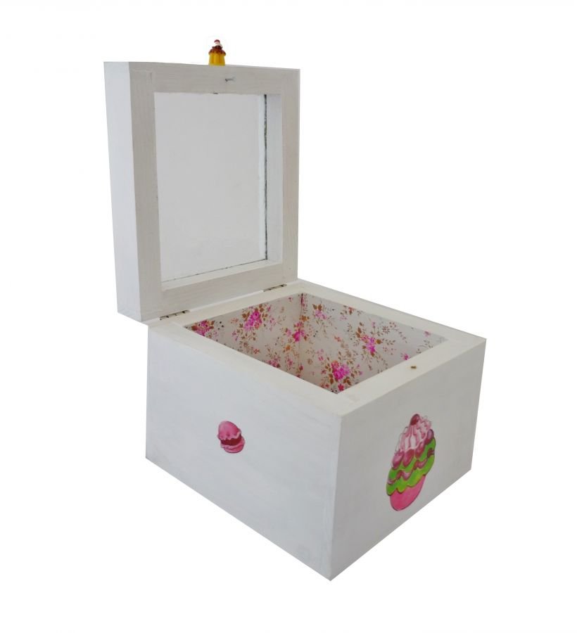 Small solid wood box decorated with white cupcake