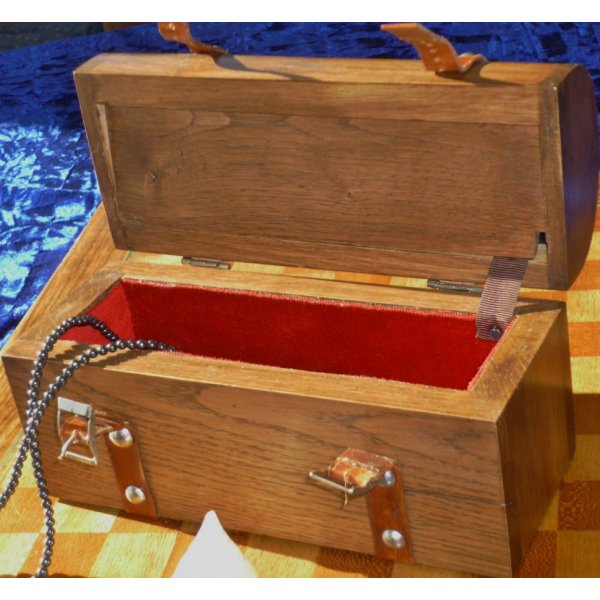 Coffret cintr&eacute; en ch&ecirc;ne aspect vieilli bois massif