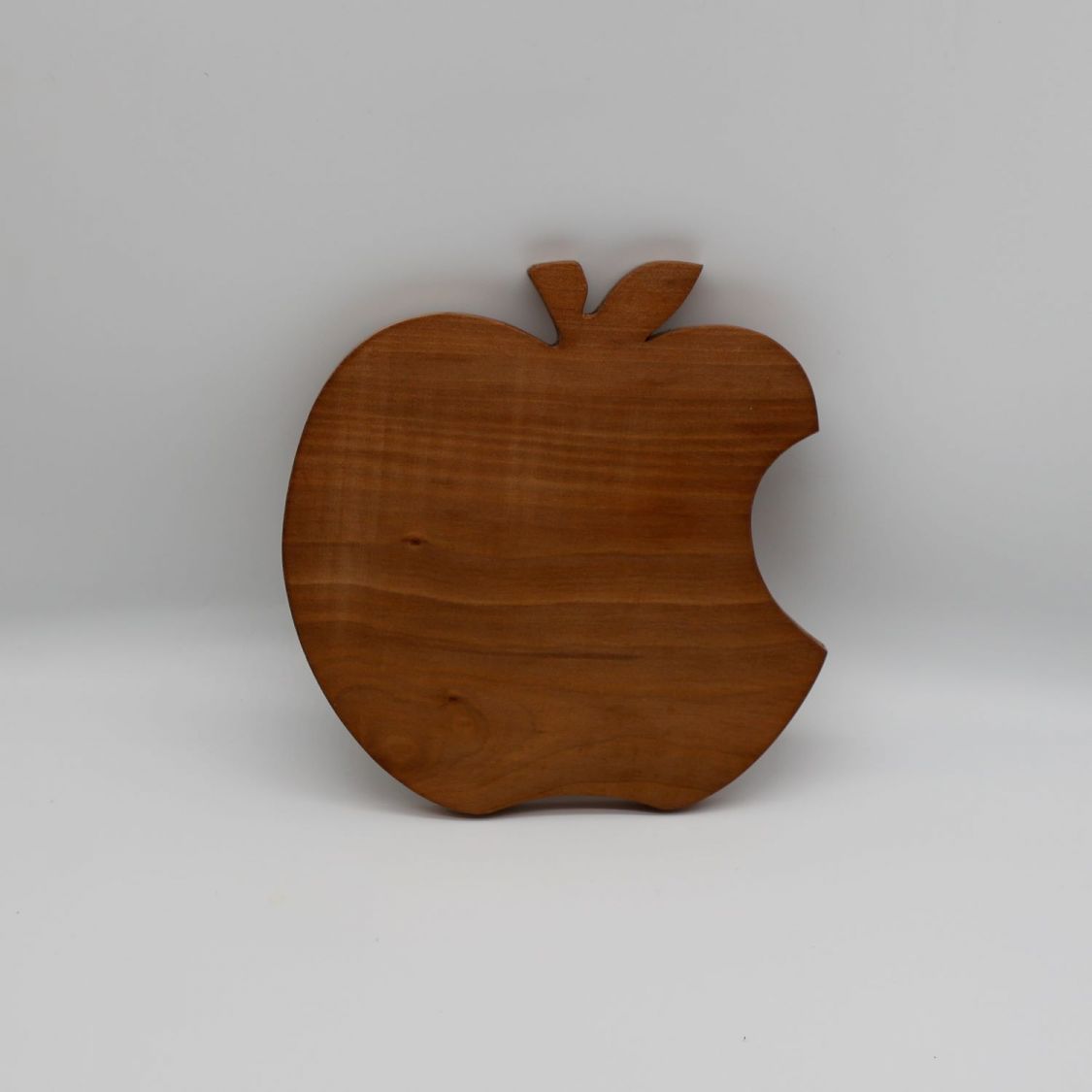 Apple-shaped dish