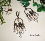 Flower and drop earrings with crystal drops