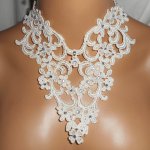 Necklace set Ceremony lace pattern arabesque and flowers with Swarovski crystal