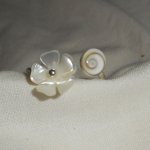 Original 925 silver ring with mother-of-pearl flower and eye of St Lucia