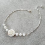 Bracelet in eye of ste Lucie and mother-of-pearl on silver chain 925