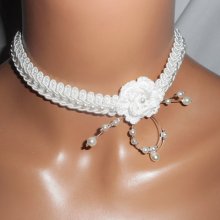 White flower necklace with crochet on fancy braid embroidered with glass beads