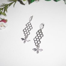 Honeycomb earrings with small silver bee